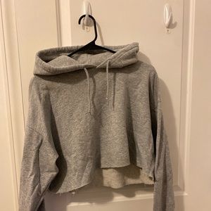 Cropped Urban Outfitters Sweatshirt